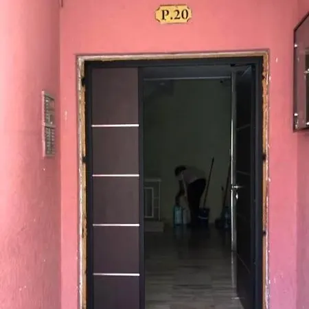 Luxurious In Center Of Apartamento Tirana