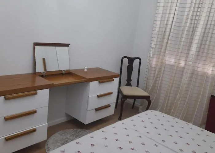 Luxurious In Center Of