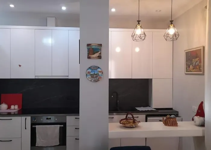 Luxurious In Center Of * ティラナ