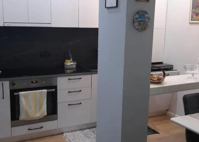 Luxurious In Center Of Lejlighed *