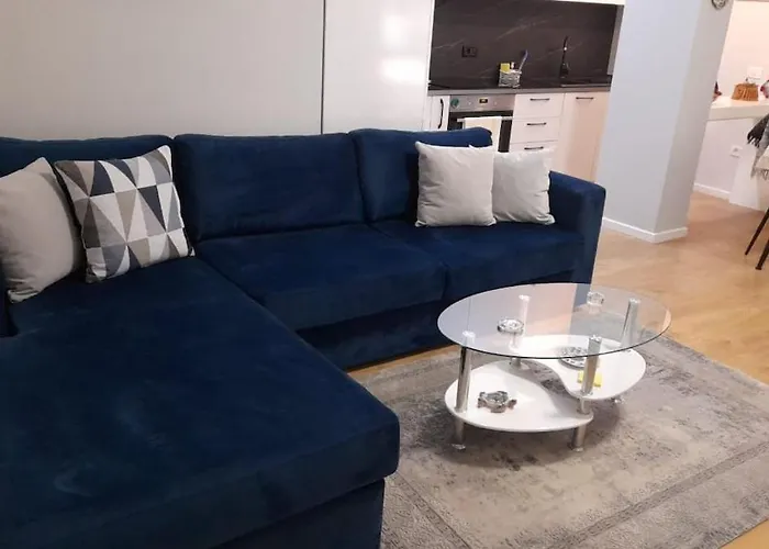 Luxurious In Center Of Lejlighed Tirana